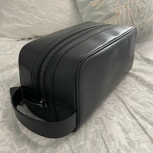 Men’s COACH Dopp kit - new